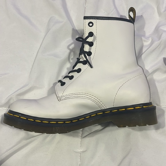 Dr Marten’s White 11821 Lace-Up Boots Women’s 8 - Picture 5 of 9
